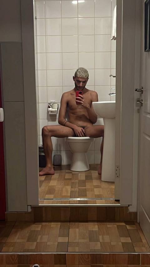 @adamg137 nude adamg137 nude