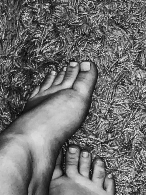 Feet Pictures 👣 profile picture