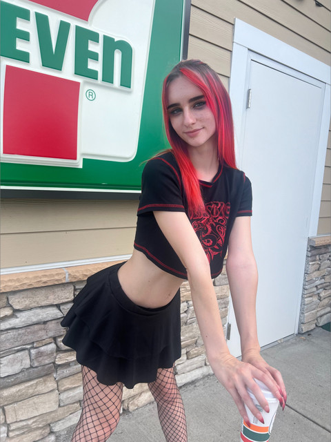 🛹 Lizzie | 9 inches..! profile picture