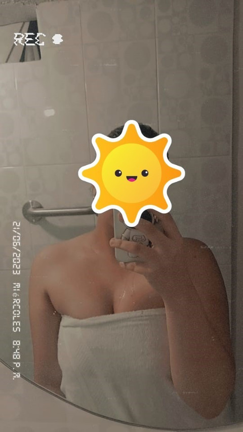nova hot profile picture