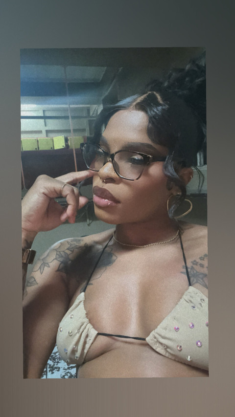 Nefertiti profile picture