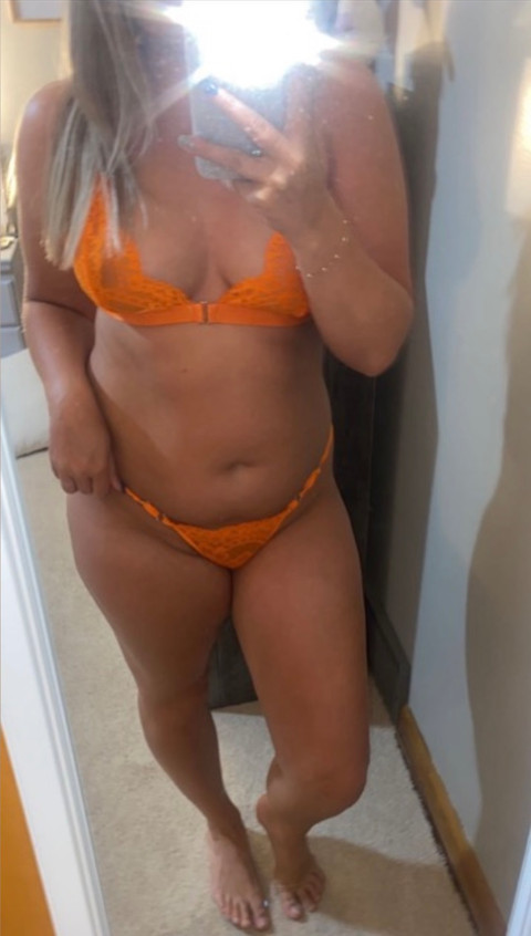 mommynoface526 profile picture