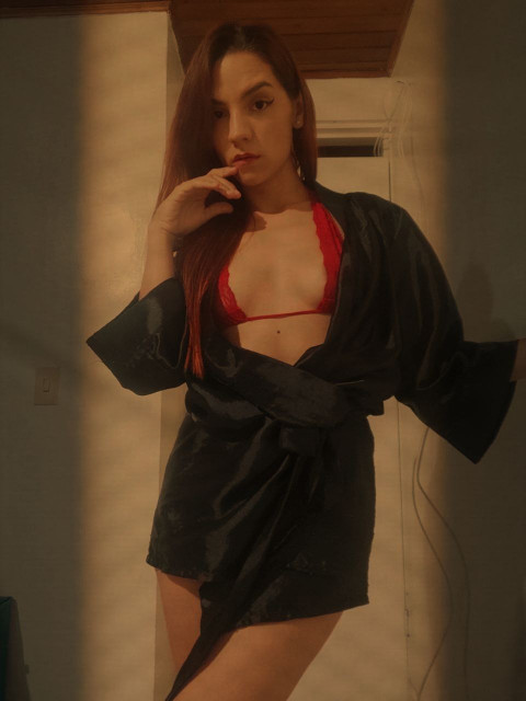Emma C profile picture