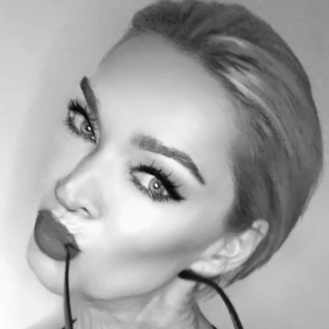 Anni profile picture