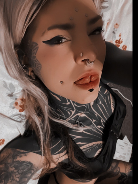 Binaural brat profile picture