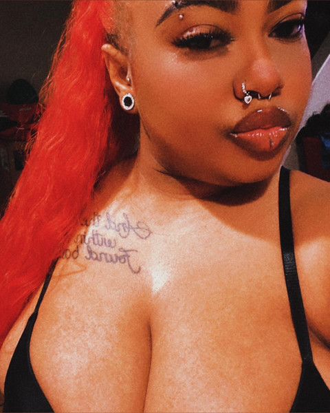 Sky🎀 profile picture