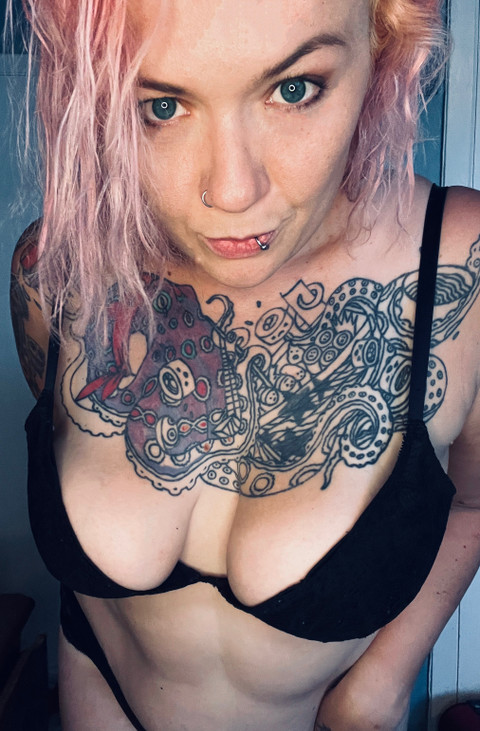 Ocean Girl profile picture