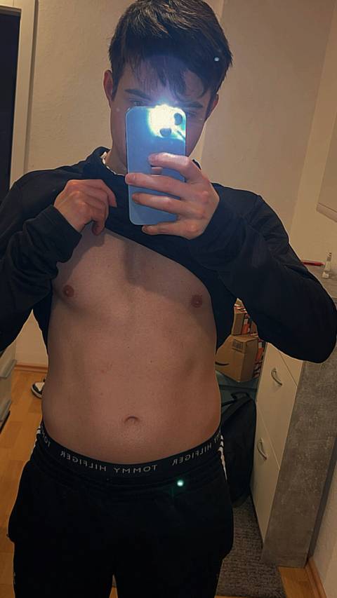 @german_twink1 nude german_twink1 nude