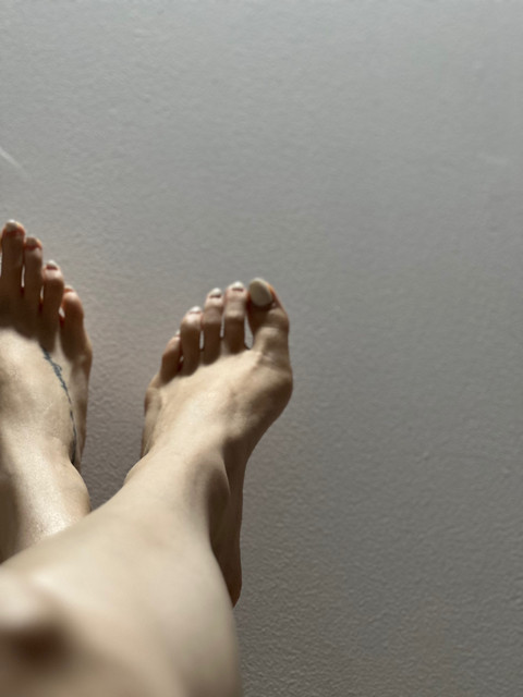 FEET GIRL profile picture