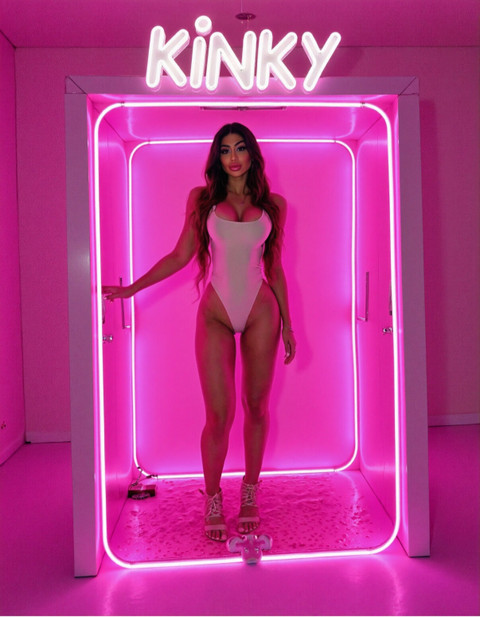 SELENA SORRENTO profile picture