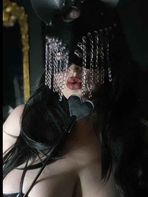 Emi Nocht profile picture