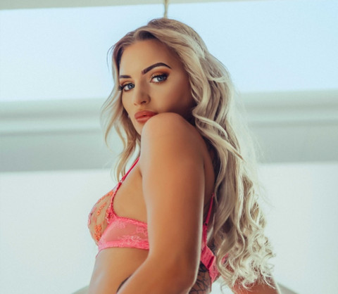 Zoe Moore profile picture