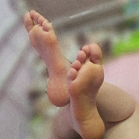 Happy feet profile picture
