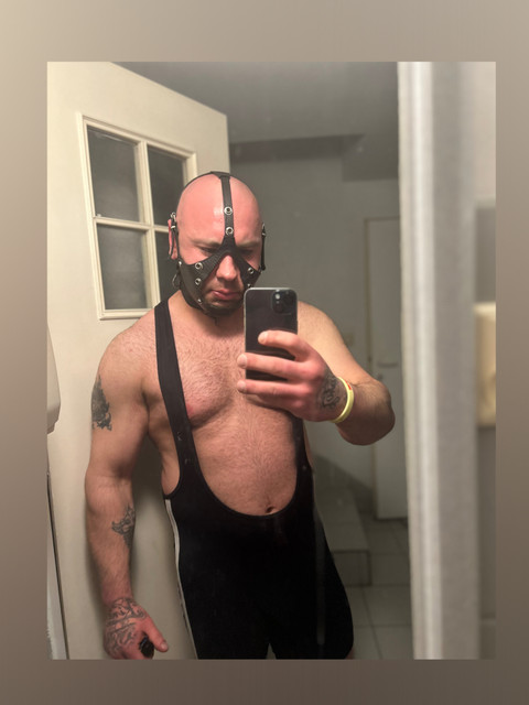 Muscle Slave profile picture