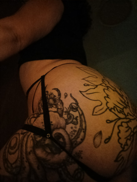 Strawberrycurls🐙🌺 profile picture