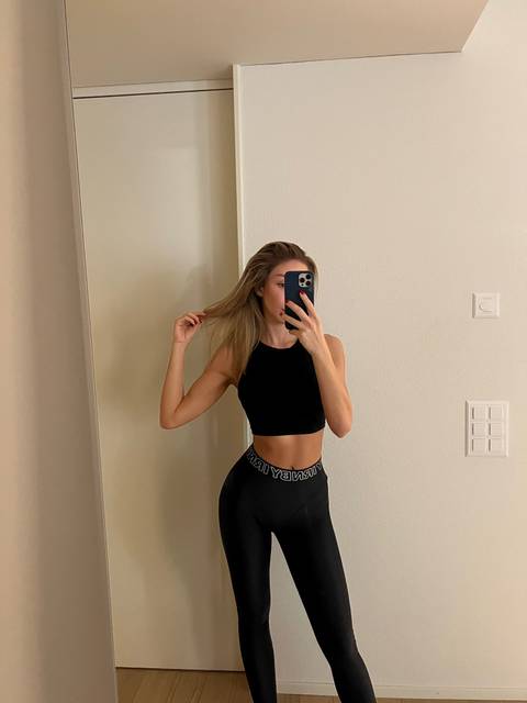 @nadia_noir @nadia_noir