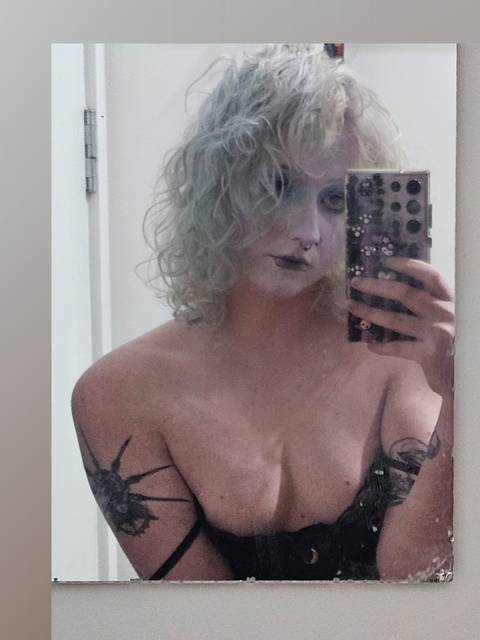 @egirl_lillith @egirl_lillith