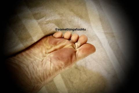 @somethingafoot4u nude somethingafoot4u nude