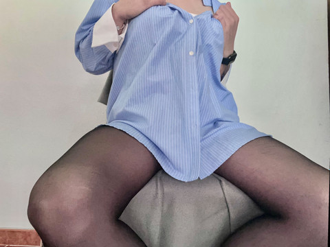 Funny feet profile picture