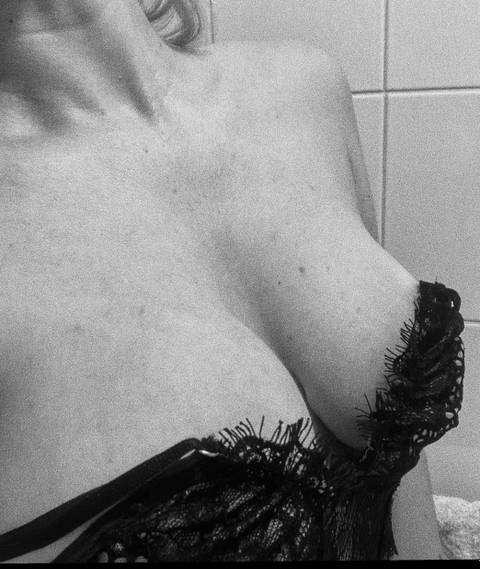 @lovelyfet nude lovelyfet nude