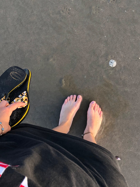 My feet profile picture