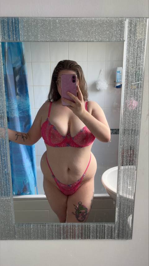 @imkerrie nude imkerrie nude