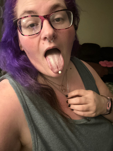 BreannaBosom profile picture