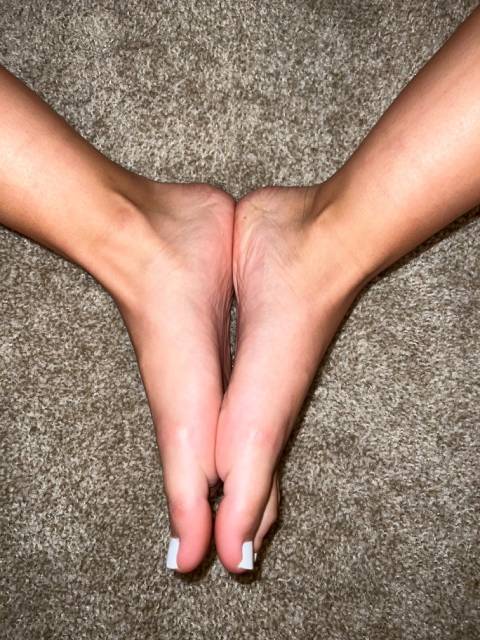 @feetbytootsiefree nude feetbytootsiefree nude
