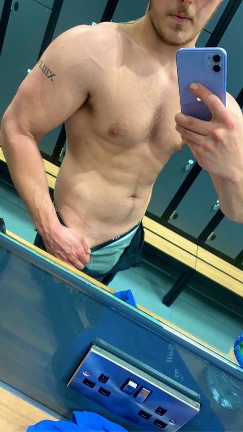 Alex andrews - alexandrews02 OnlyFans