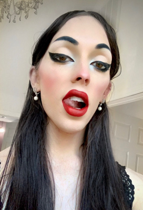 Violet profile picture