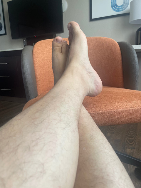 Le feet 2201 profile picture
