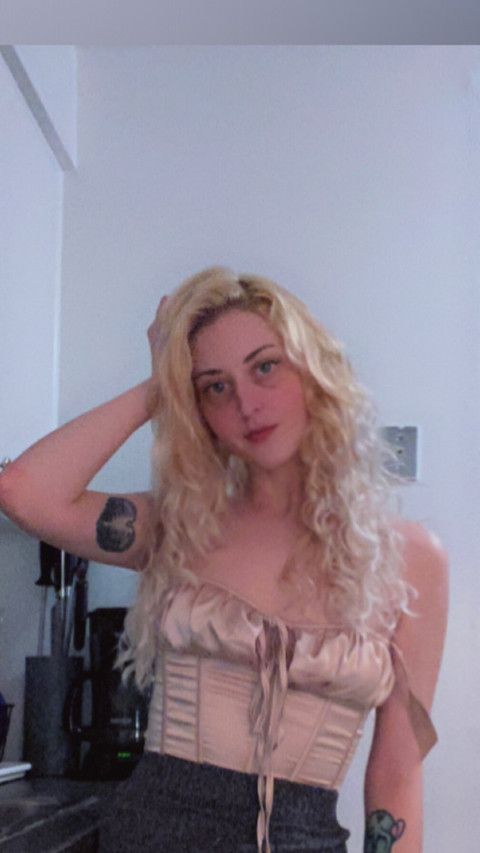 Kitty 😈 profile picture