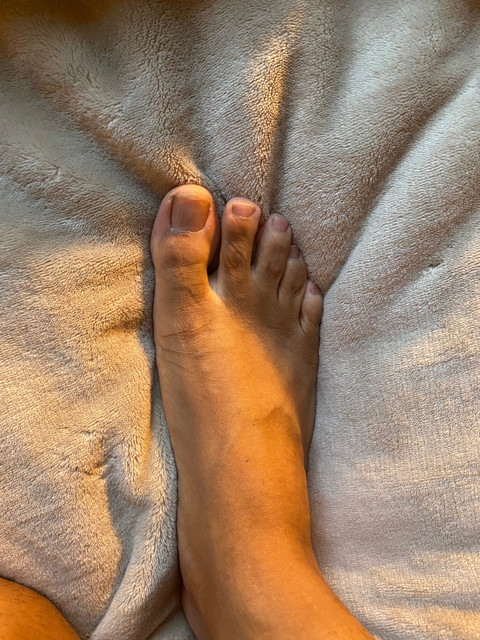 Feet C.C profile picture