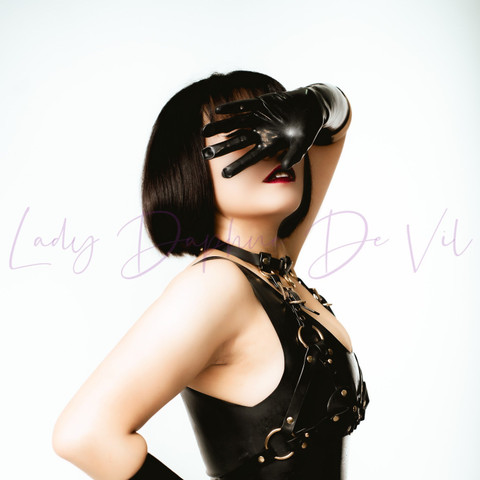 Lady Daphne De Vil profile picture