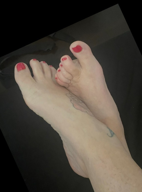 Feet to Your Liking profile picture