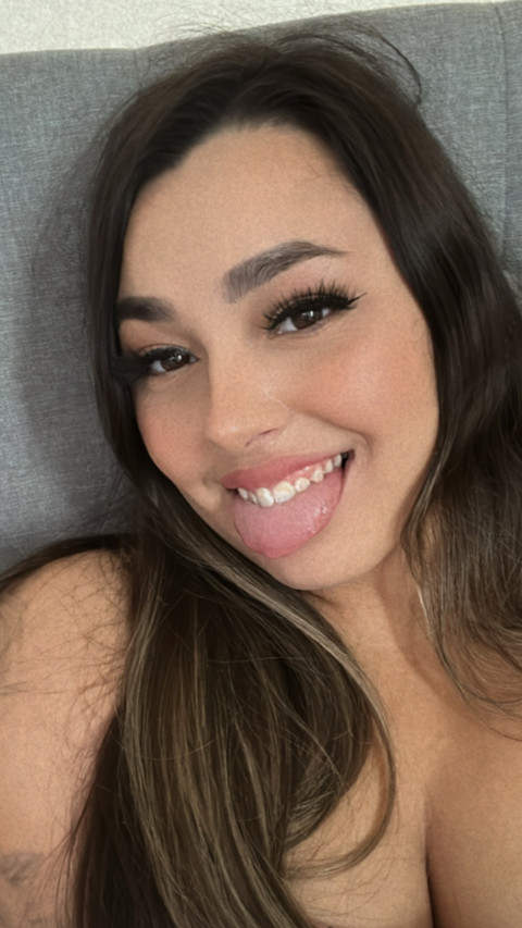 𝙱𝚎𝚕𝚕𝚒𝚜𝚒𝚖𝚊 𝙲.♡︎ profile picture