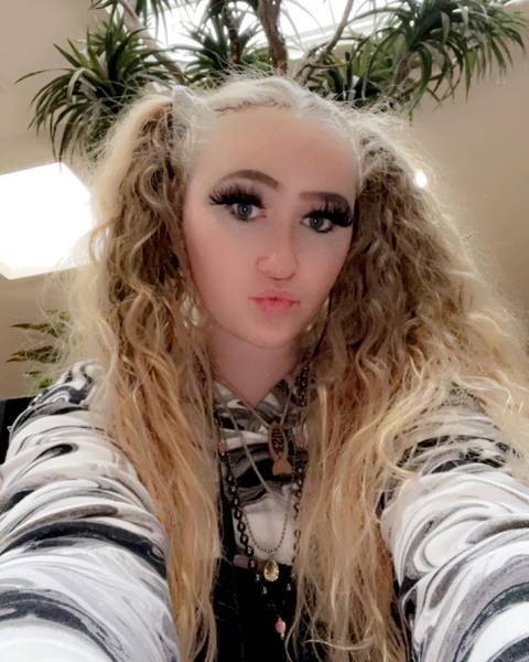 @camgirlrikki @camgirlrikki