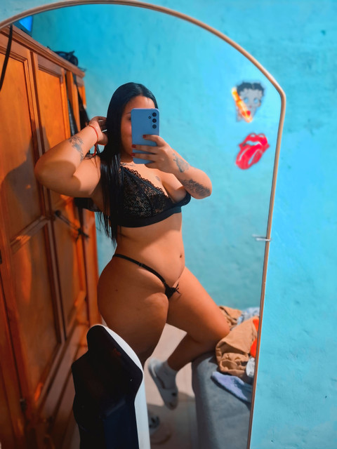 𝐹𝑙𝑜𝑟🌷😈 profile picture