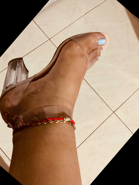 Elegant Feet Lady profile picture