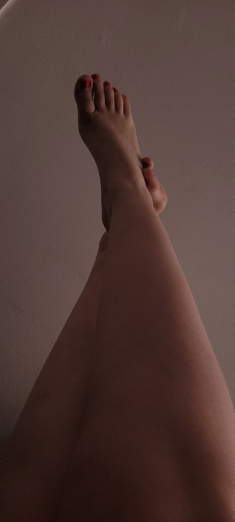 Luvmyfeet profile picture