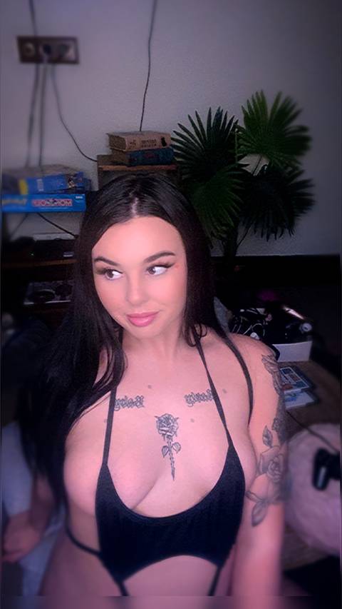 @sashafoxx8 @sashafoxx8