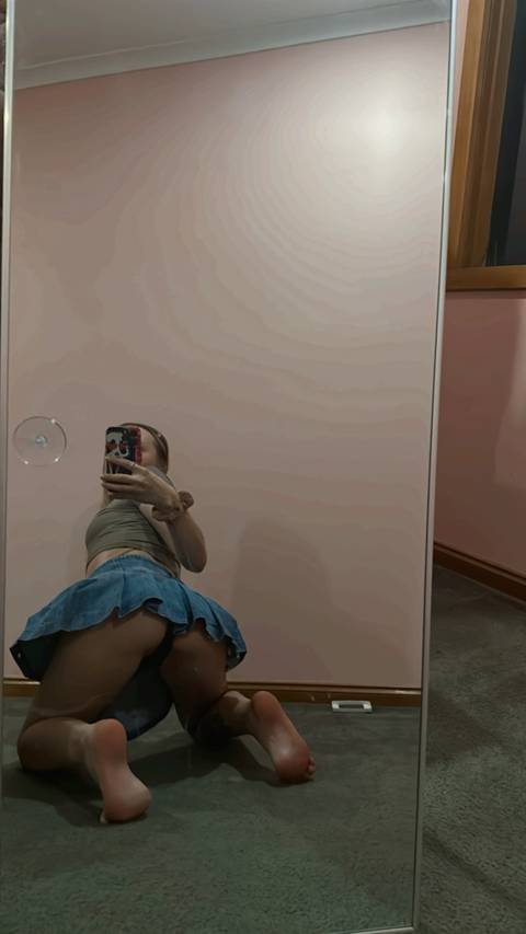 @letemlive nude letemlive nude