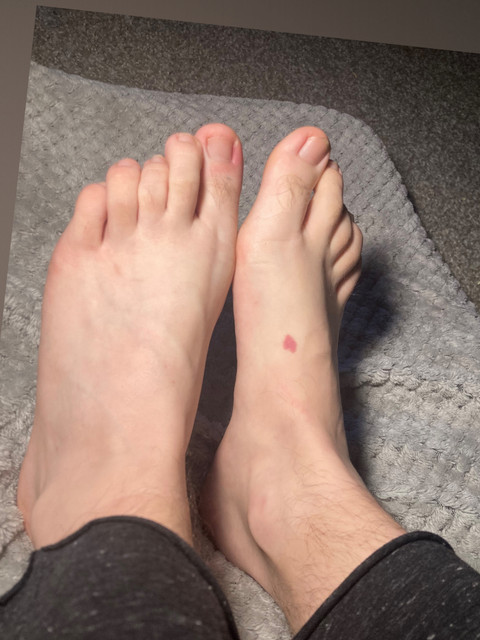 Space Feet profile picture