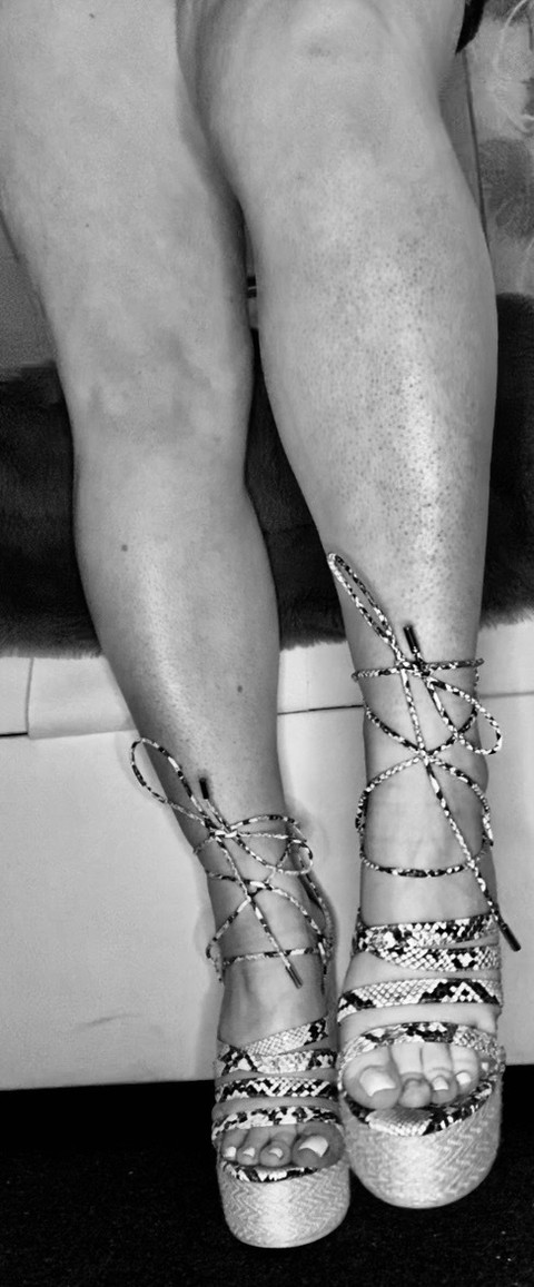 Solely Yours x - Foot Fetish 🦶🏼💕 profile picture