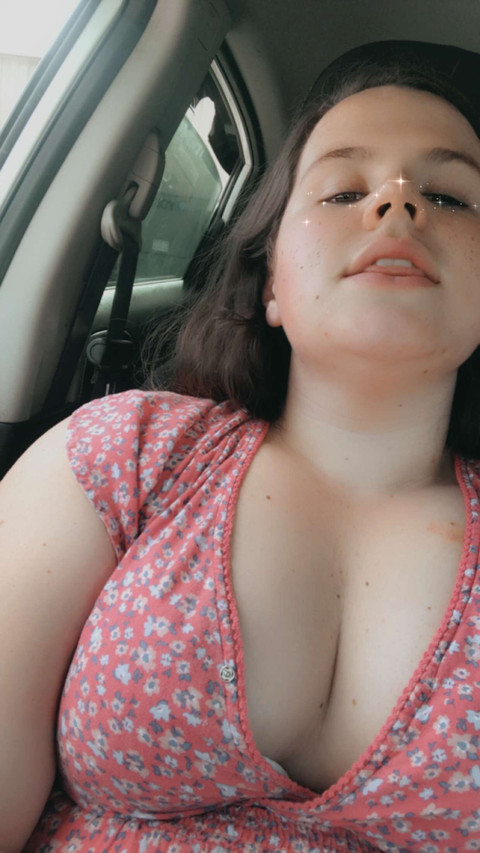 Amateur Hotwife profile picture