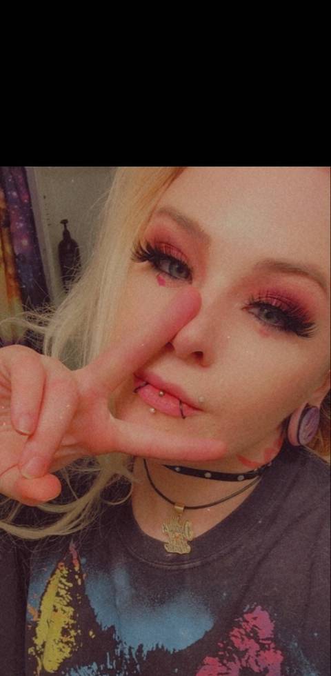 @queenxwolfxharley @queenxwolfxharley