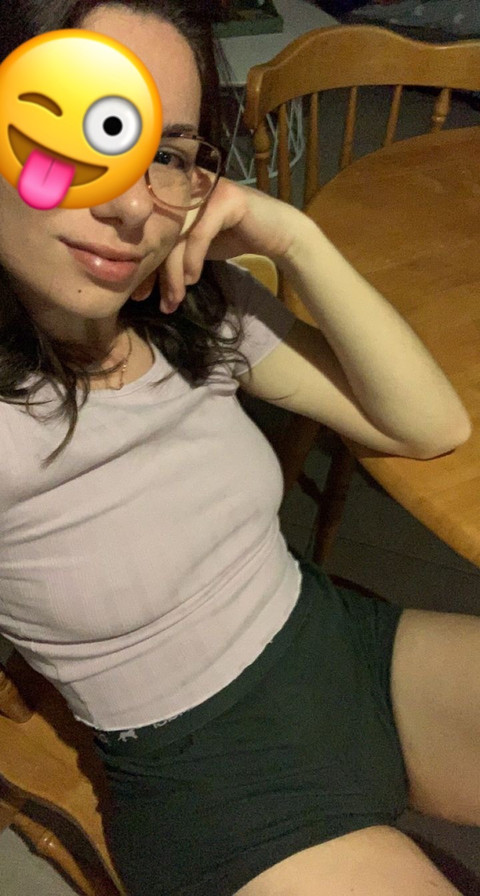 LittleBris profile picture