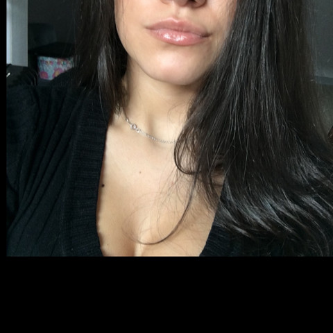 Reine profile picture