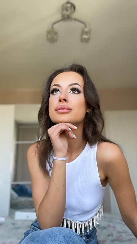 TinyLela🐝 profile picture