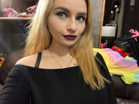 Sachi Weiss profile picture